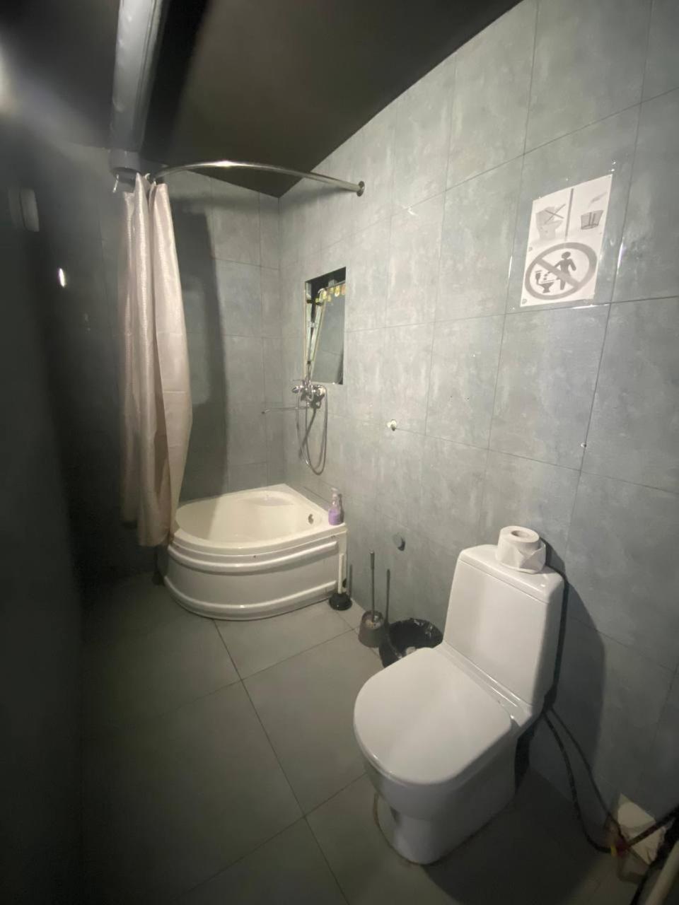 Hostel Na Bobura Tachkent Extérieur photo